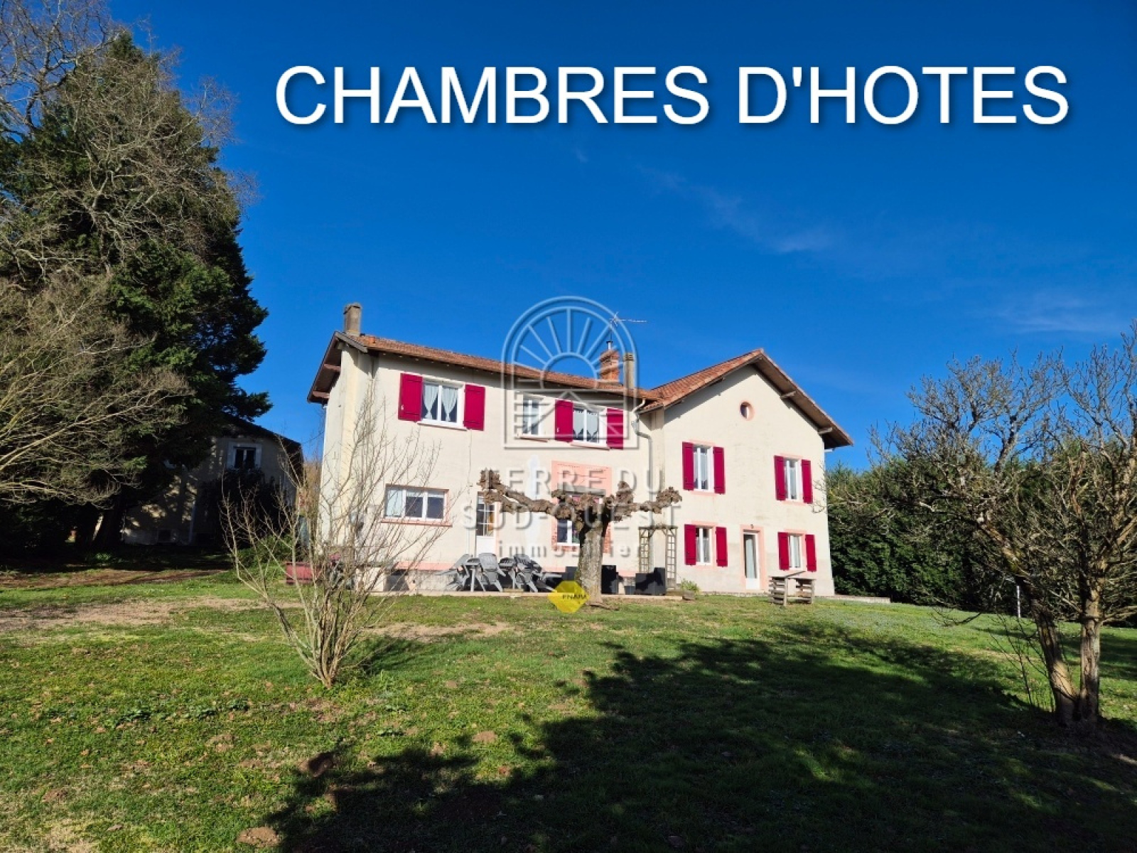 Maison 8 pièces 420 m² · à Montsoue · 420 m² · 568 000 €