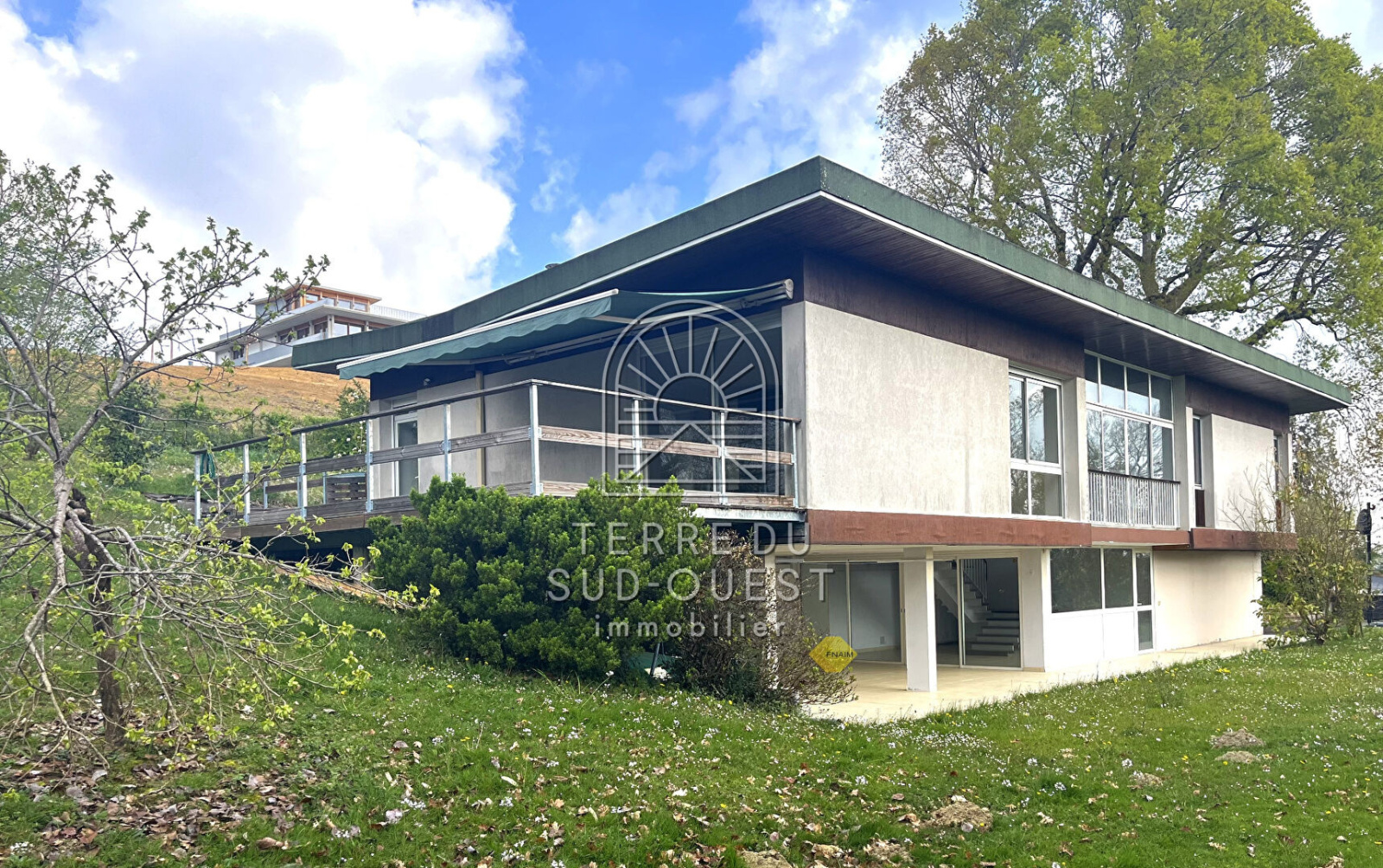 Maison 8 pièces 187 m² · à Mourenx · 187 m² · 300 000 €